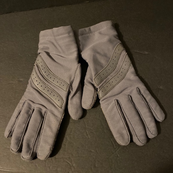 Sheer Energy Driving Gloves By Legg  Grey One Size NOS - Picture 1 of 3